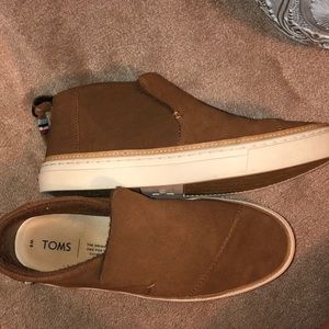 Toms slip ons